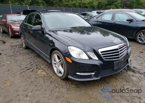 2013 Mercedes-Benz E 350 4Matic z USA, uszkodzony, nr VIN WDDHF8JB4DA716454